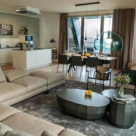Apartment Gemuetliche Mit Pool, Garten Und Sauna